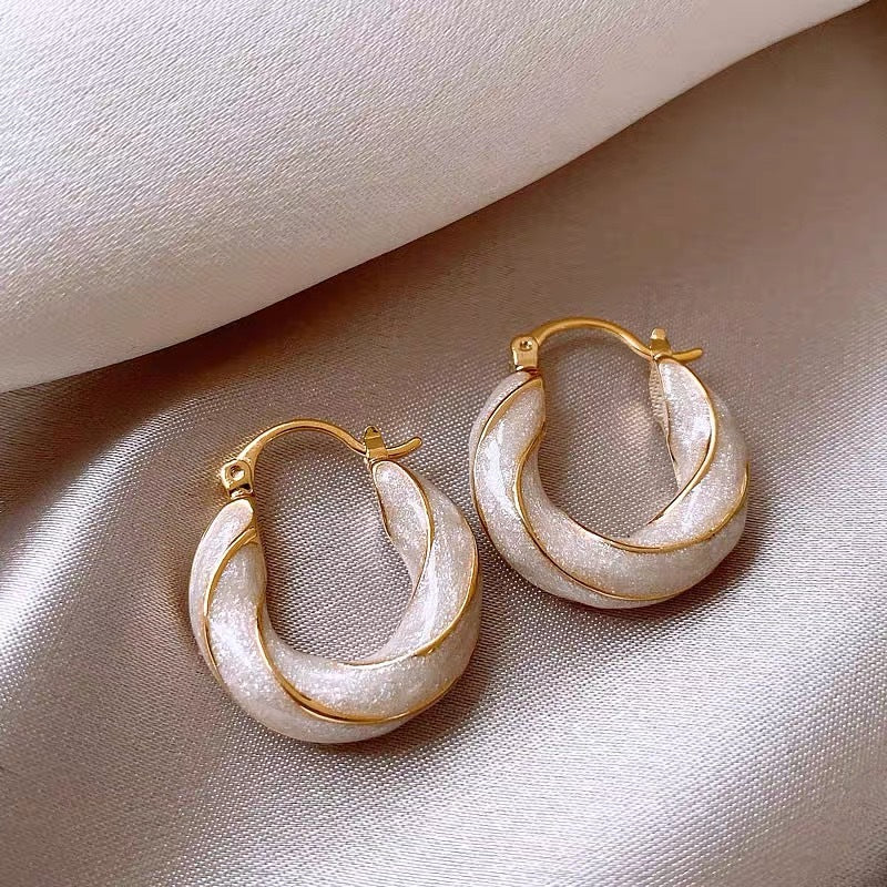 Floral Pearl Earrings — detail