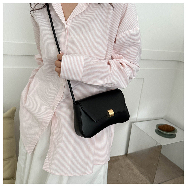 Knotted Strap Crossbody Bag — detail